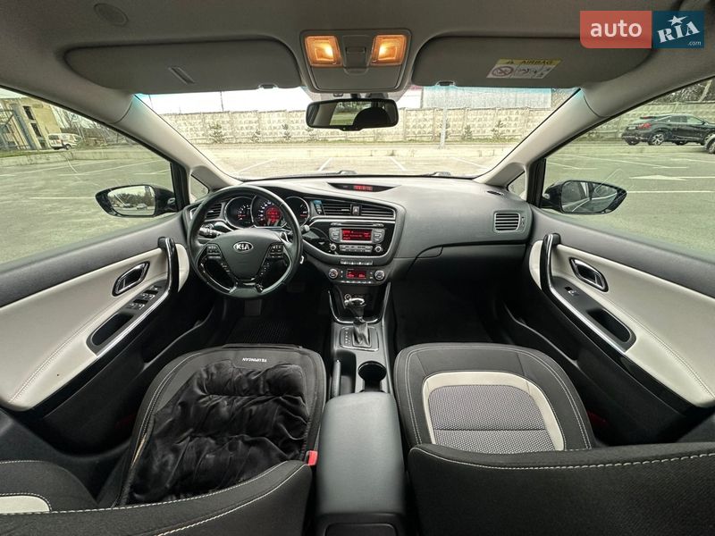 Хэтчбек Kia Ceed 2016 в Киеве