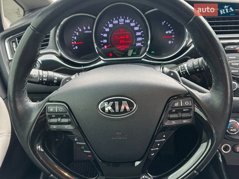 Хэтчбек Kia Ceed 2016 в Киеве