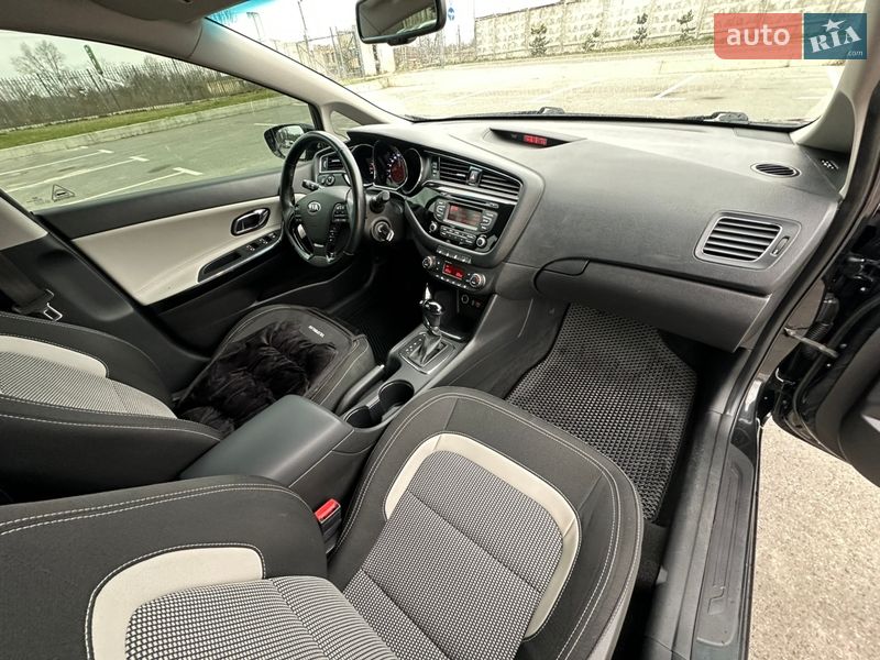 Хэтчбек Kia Ceed 2016 в Киеве