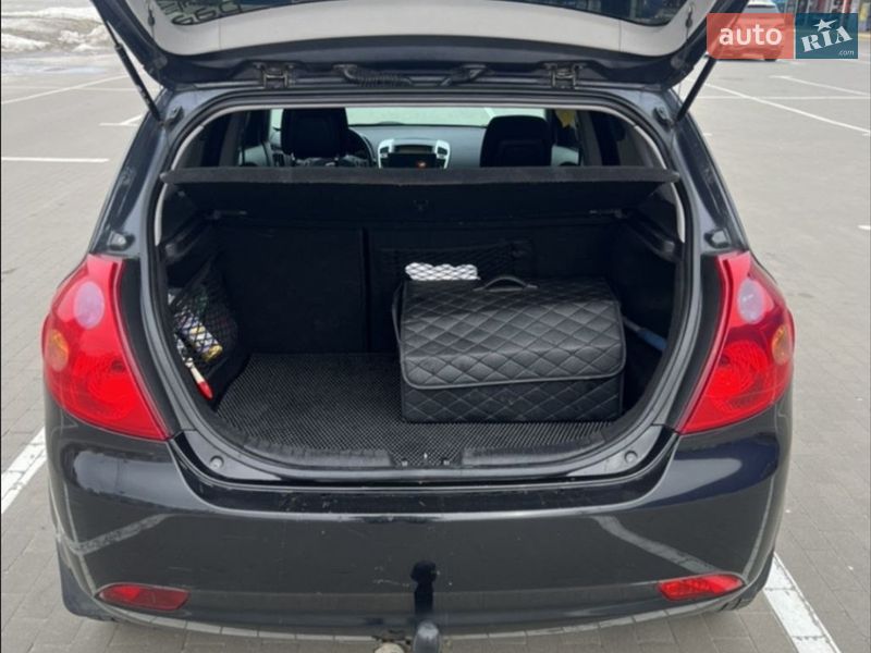 Хэтчбек Kia Ceed 2007 в Полтаве