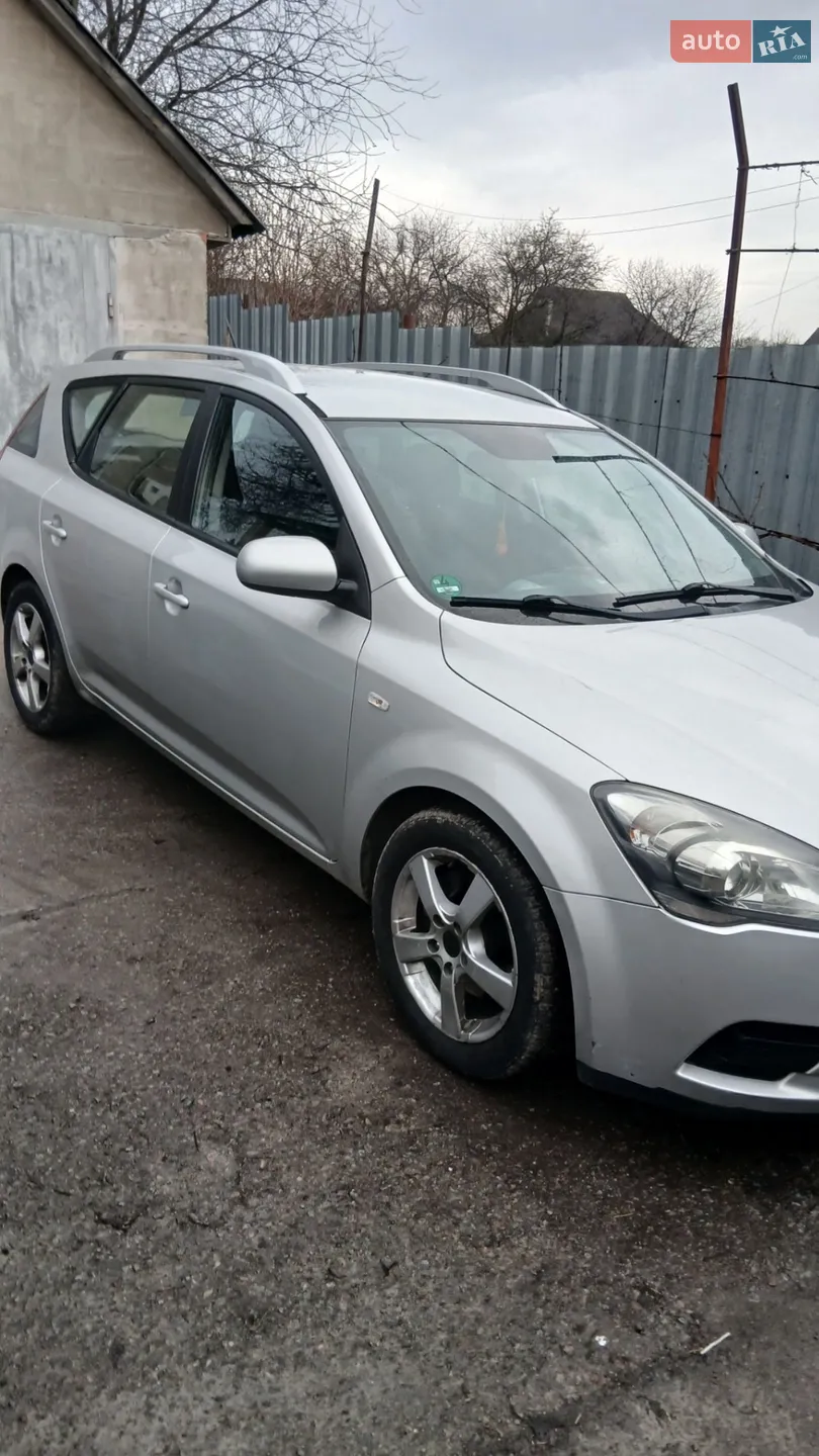 2012 Kia Cee'd - фото 1