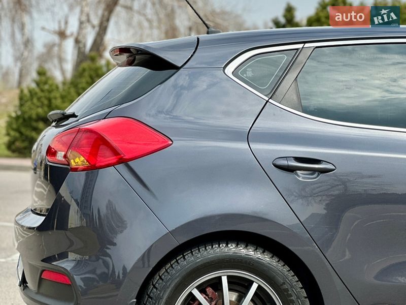 Хэтчбек Kia Ceed 2013 в Киеве фото 12 Хэтчбек Kia Ceed 2013 в Киеве