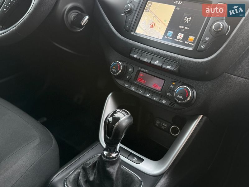 Универсал Kia Ceed 2017 в Луцке