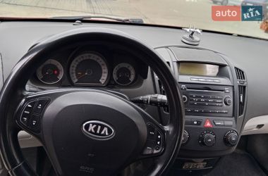 Хэтчбек Kia Ceed 2008 в Запорожье фото 9 Хэтчбек Kia Ceed 2008 в Запорожье
