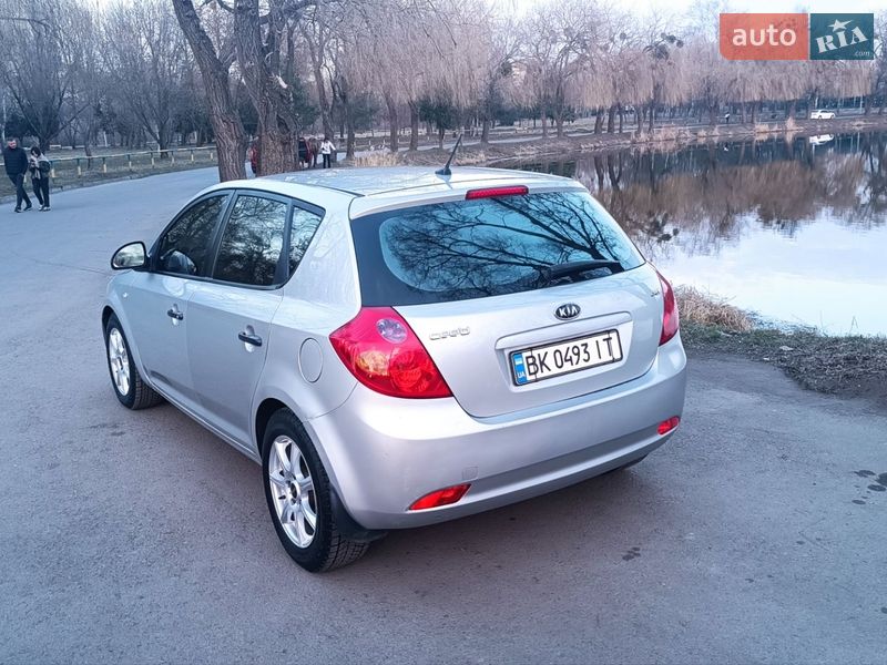Хетчбек Kia Ceed 2007 в Рівному фото 3 Хетчбек Kia Ceed 2007 в Рівному