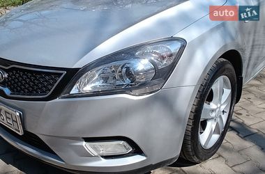 Универсал Kia Ceed 2012 в Березанке