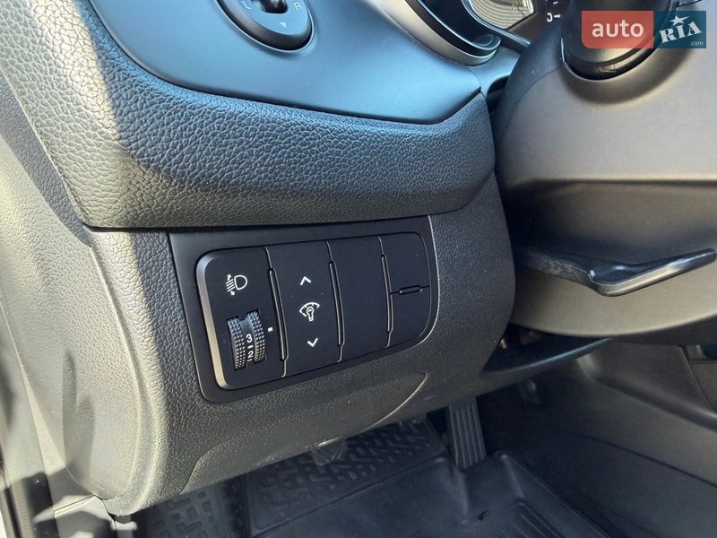 Хетчбек Kia Ceed 2016 в Києві фото 4 Хетчбек Kia Ceed 2016 в Києві