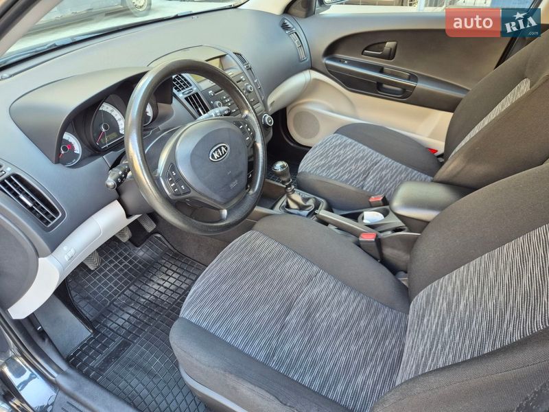 Універсал Kia Ceed 2009 в Одесі фото 7 Універсал Kia Ceed 2009 в Одесі