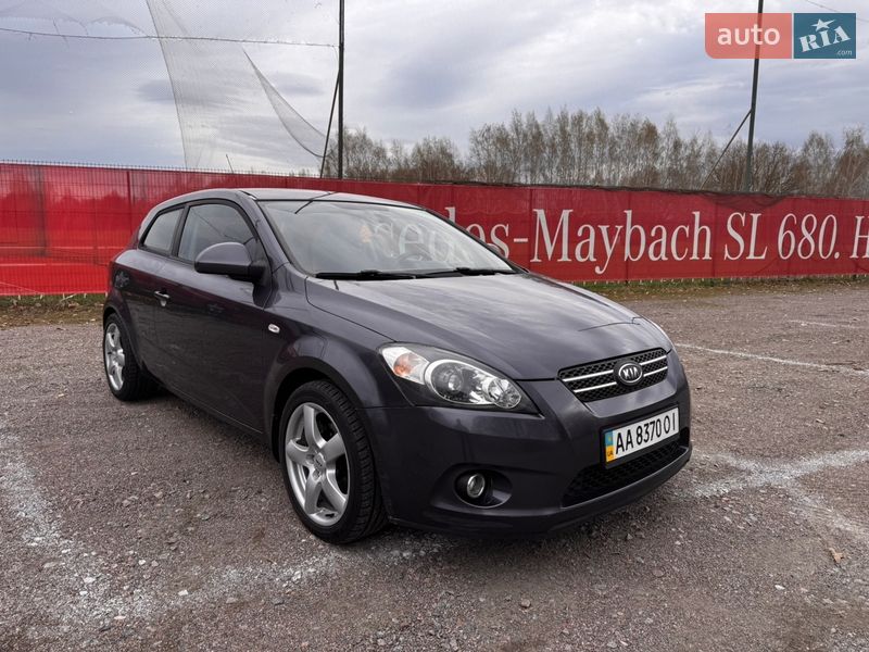 Хэтчбек Kia Ceed 2009 в Киеве