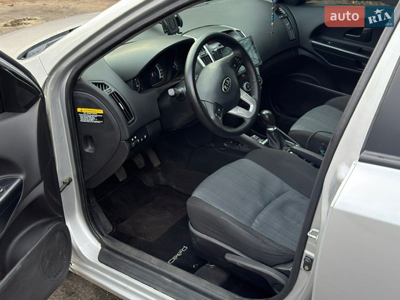 Універсал Kia Ceed 2010 в Києві