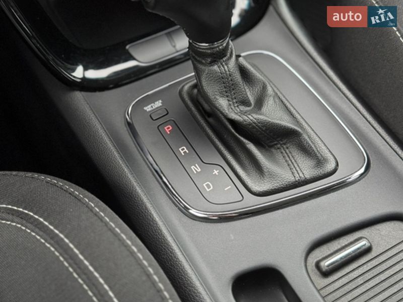 Хэтчбек Kia Ceed 2013 в Ужгороде