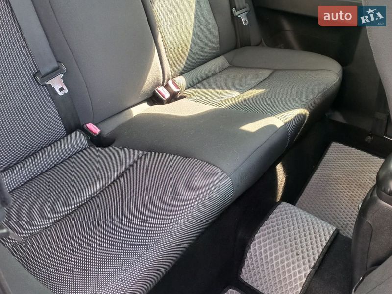 Хэтчбек Kia Ceed 2008 в Кременчуге