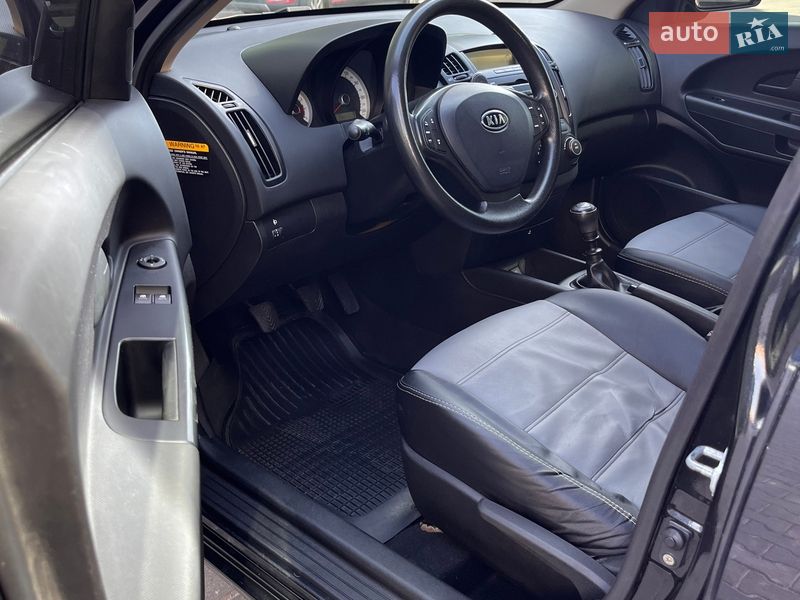 Універсал Kia Ceed 2009 в Софіївській Борщагівці