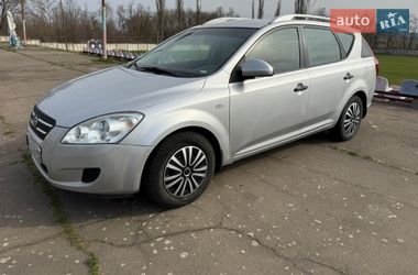 Универсал Kia Ceed 2008 в Ладыжине