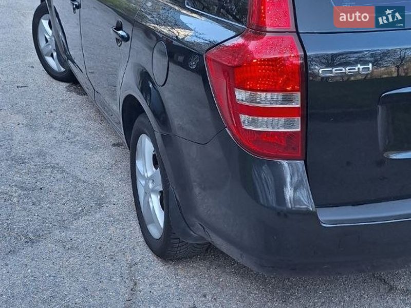 Универсал Kia Ceed 2008 в Запорожье