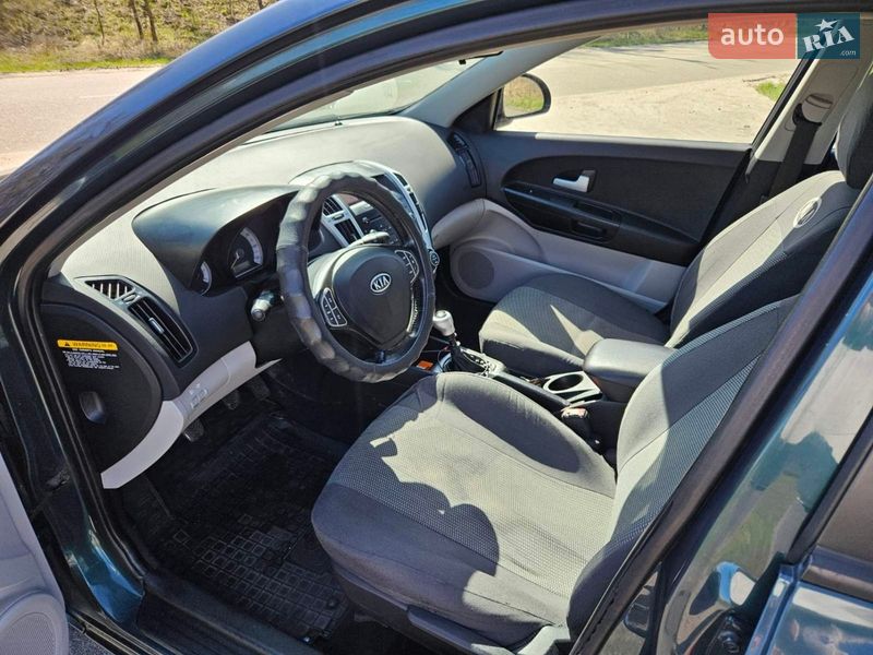 Универсал Kia Ceed 2008 в Обухове