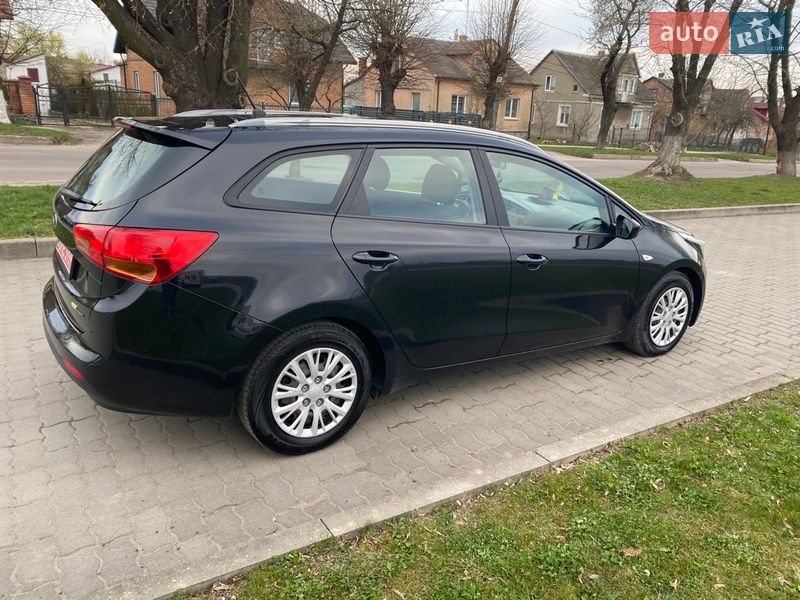 Универсал Kia Ceed 2013 в Сокале