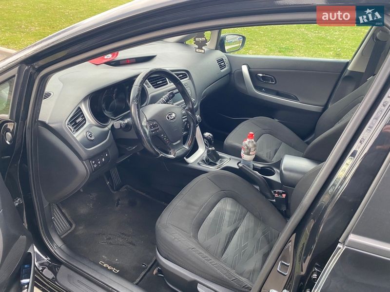 Универсал Kia Ceed 2013 в Сокале