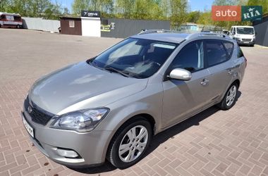 Универсал Kia Ceed 2012 в Ровно