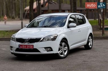 Хэтчбек Kia Ceed 2011 в Виннице