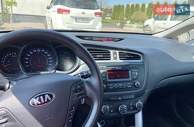 Хэтчбек Kia Ceed 2013 в Львове