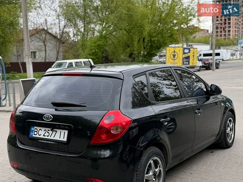 Хэтчбек Kia Ceed 2007 в Львове