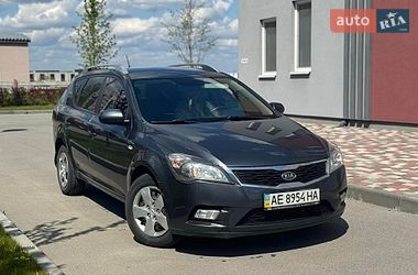 Универсал Kia Ceed 2012 в Днепре