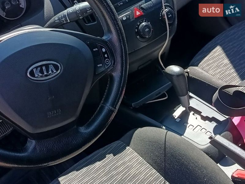 Хэтчбек Kia Ceed 2007 в Полтаве