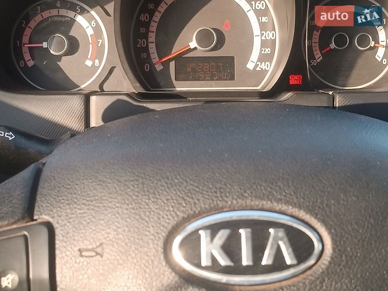 Универсал Kia Ceed 2012 в Вите-Почтовой