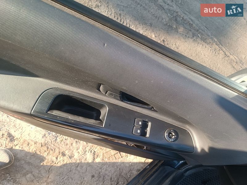 Универсал Kia Ceed 2012 в Вите-Почтовой