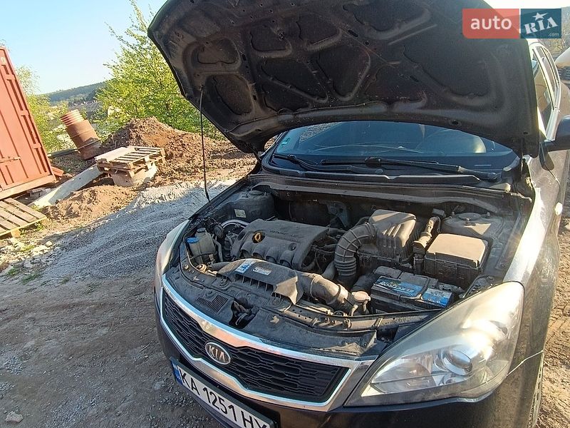 Универсал Kia Ceed 2012 в Вите-Почтовой