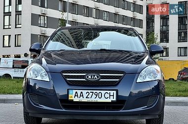 Хэтчбек Kia Ceed 2009 в Киеве