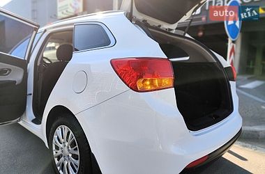 Універсал Kia Ceed 2016 в Києві
