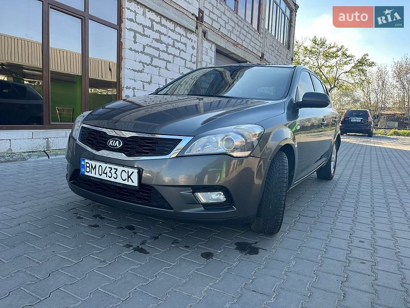 Хетчбек Kia Ceed 2011 в Ладижині