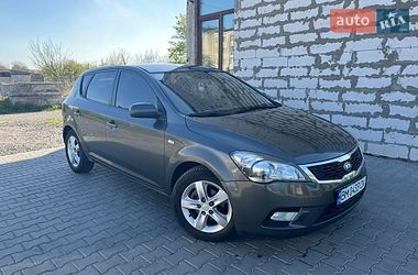 Хетчбек Kia Ceed 2011 в Ладижині