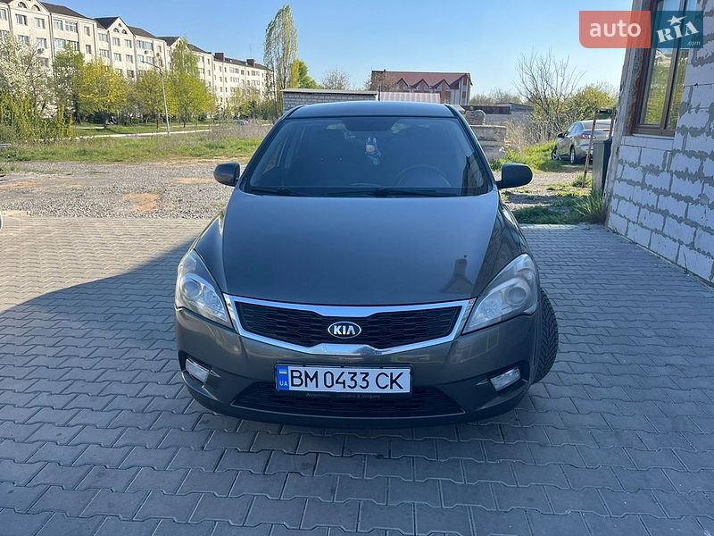 Хетчбек Kia Ceed 2011 в Ладижині