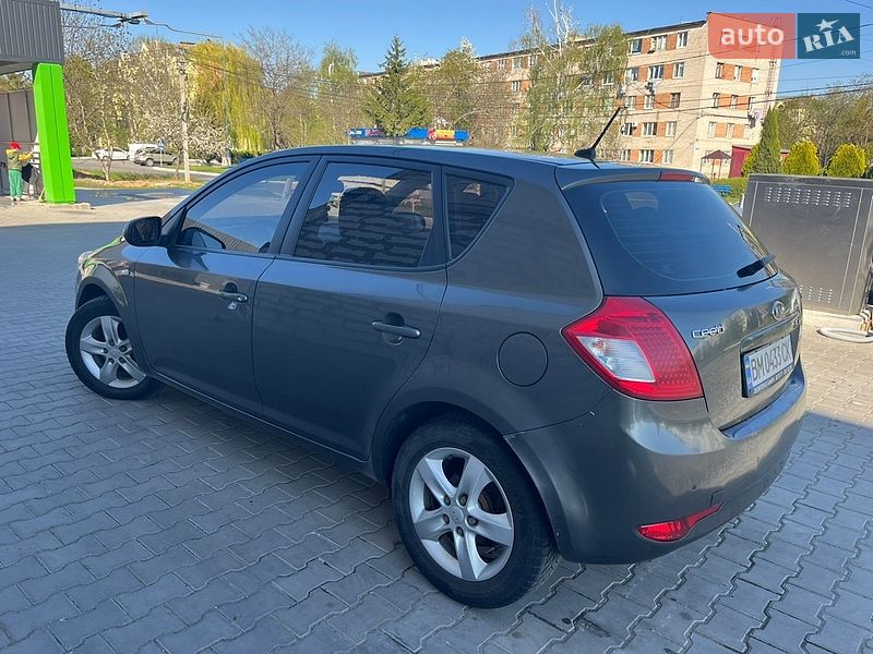 Хетчбек Kia Ceed 2011 в Ладижині