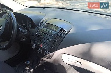 Хетчбек Kia Ceed 2008 в Запоріжжі