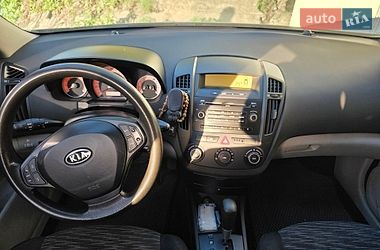Хэтчбек Kia Ceed 2008 в Львове