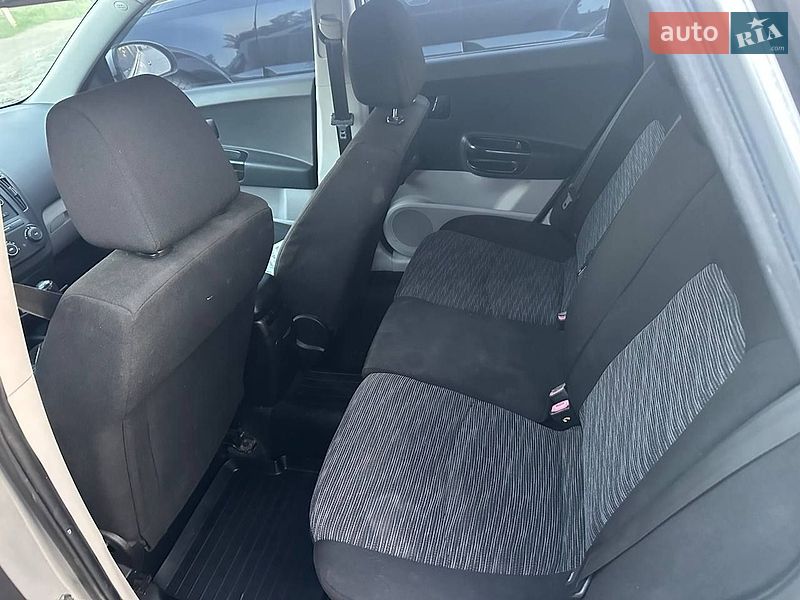 Хэтчбек Kia Ceed 2008 в Павлограде