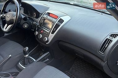 Хетчбек Kia Ceed 2010 в Києві