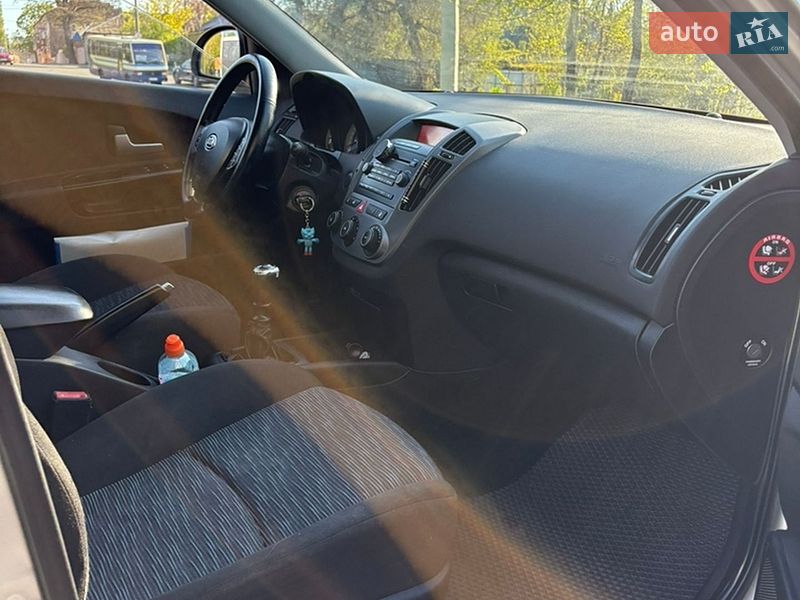 Універсал Kia Ceed 2007 в Дніпрі