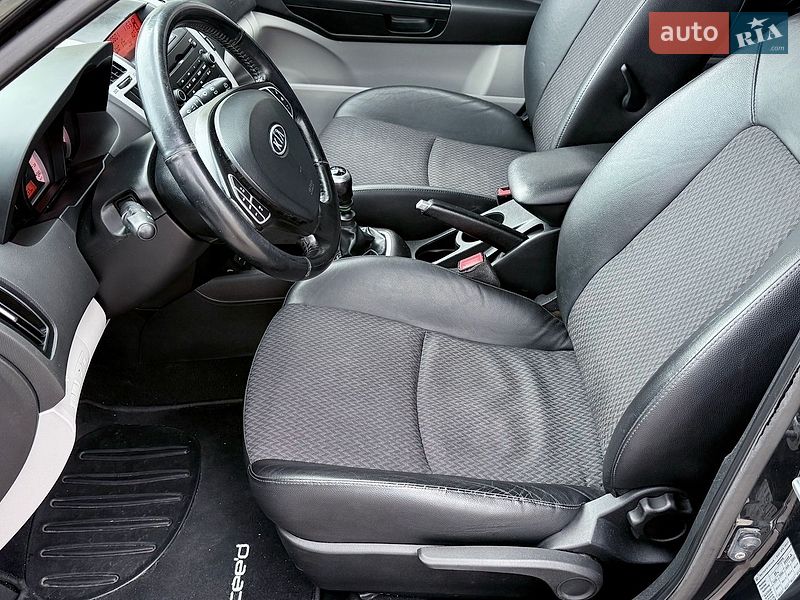 Універсал Kia Ceed 2008 в Кам'янському