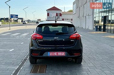 Хэтчбек Kia Ceed 2015 в Луцке