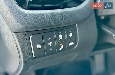 Хэтчбек Kia Ceed 2015 в Луцке