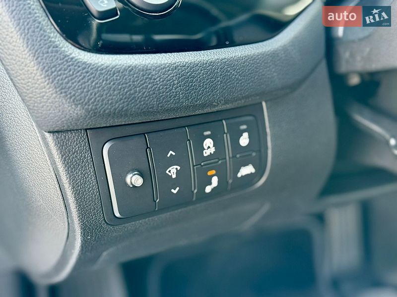 Хэтчбек Kia Ceed 2015 в Луцке