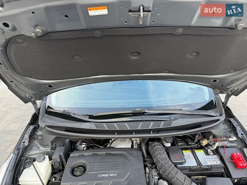 Хэтчбек Kia Ceed 2015 в Луцке