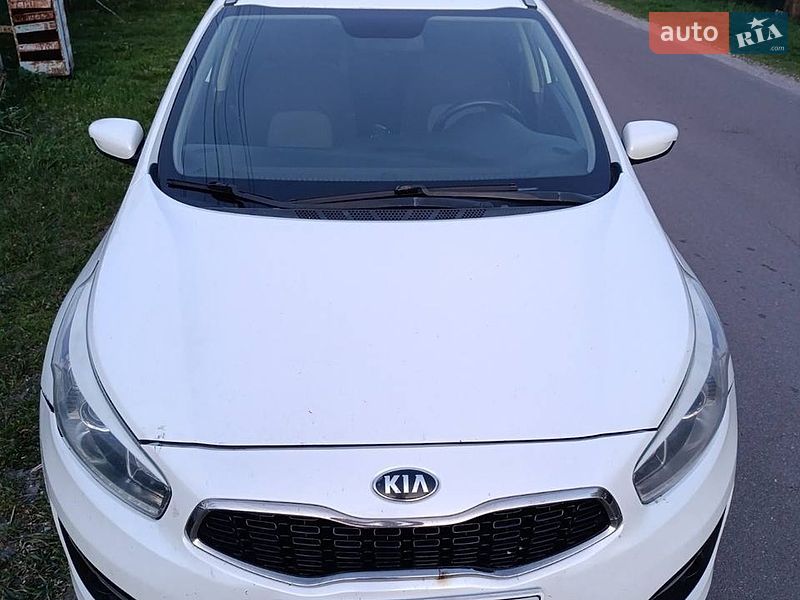 Універсал Kia Ceed 2016 в Києві
