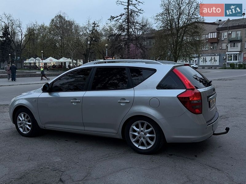 Универсал Kia Ceed 2007 в Запорожье