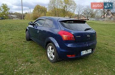 Хэтчбек Kia Ceed 2008 в Гребенке